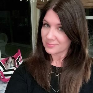 Meet your Posher, Virginia